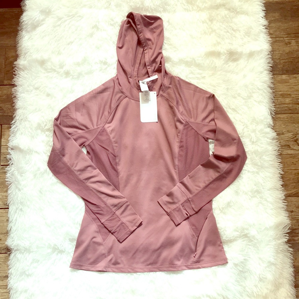 🔹Fabletics Activewear Alecia Pullover Hoodie